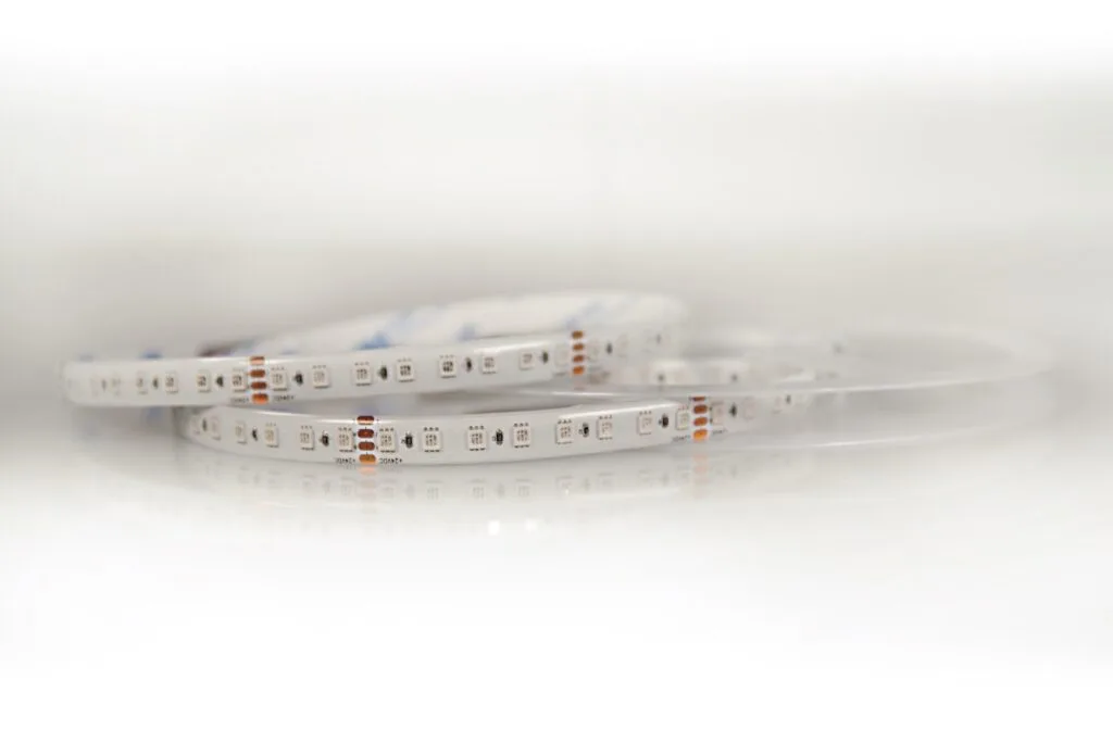 סטריפ LED RGB 19.2W/m IP67 — ST24112AR