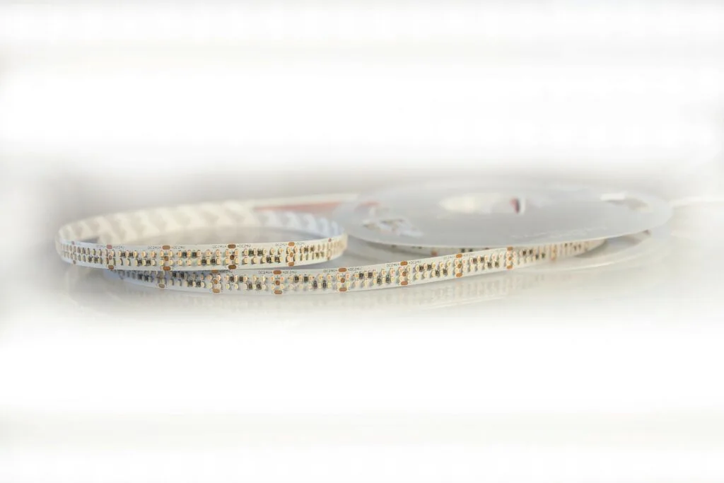 סטריפ LED 14W/m IP20 — ST24560CT