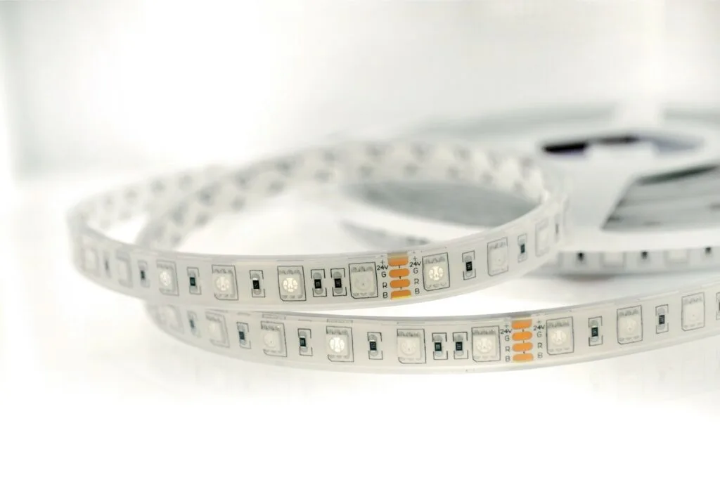 סטריפ LED RGB 14.4W/m IP65 — ST2460ASR