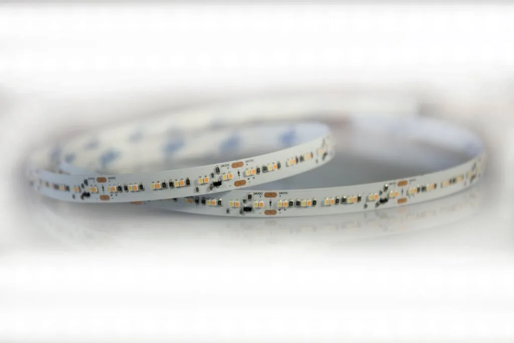 סטריפ LED 15W/m IP20 — DW242027W